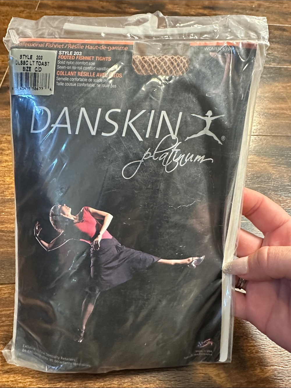 🖤 Danskin Professional Fishnet Tights C/D classic Lt Toast NWT Style 203